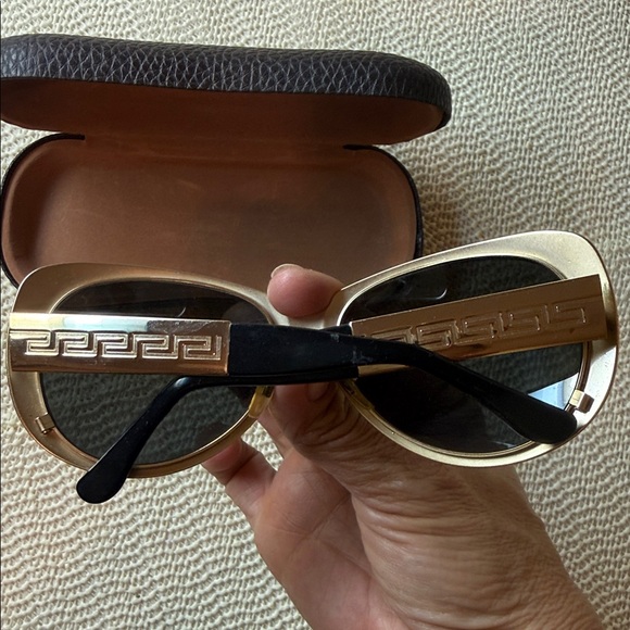 Versace Sunglases gold Mod X99/P Col N30/433 - Picture 2 of 9